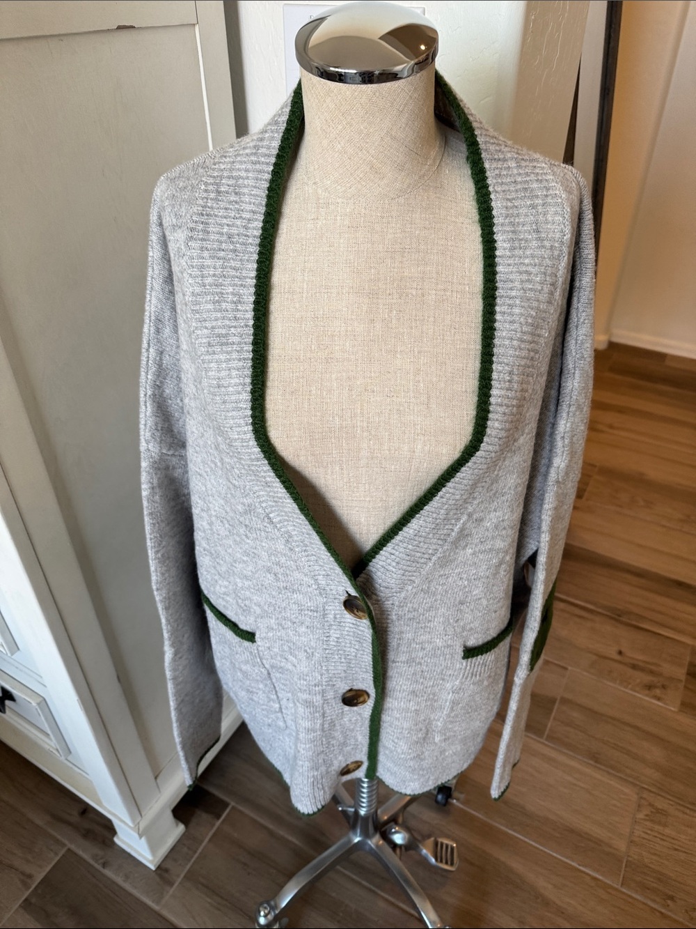 NWOT Fantastic Fawn S oversized Be Happy smiley face cardigan sweater